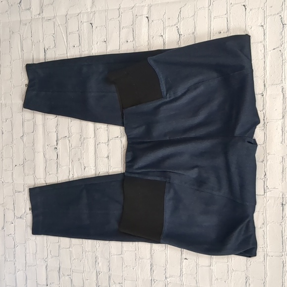 St. John maternity blue pants with ankle zippers size large - Picture 4 of 6